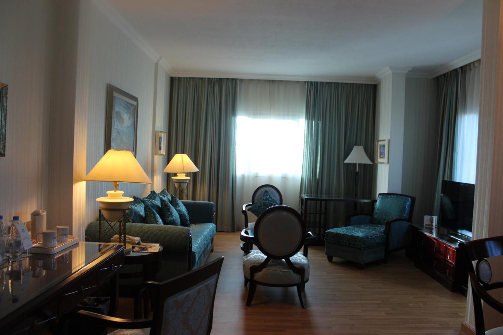 Swiss Al Hamra Hotel Dammam Exterior photo